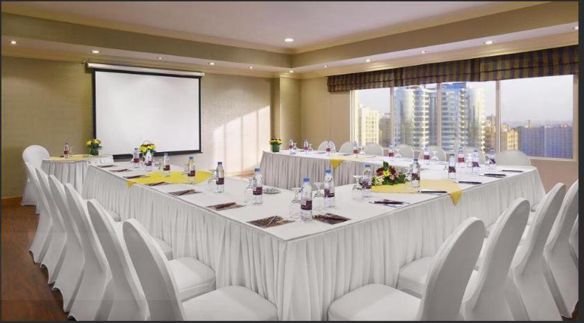 Al Safir Tower - 4*